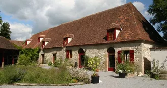 Gîtes du Château d'Embourg Gîtes du Château d'Embourg
