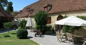 Gîtes du Château d'Embourg Gîtes du Château d'Embourg