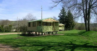 Les Chalets du camping à LAPALISSE Les Chalets du camping à LAPALISSE