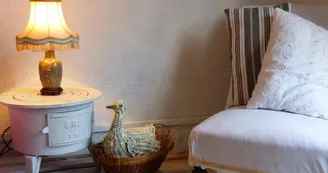 Chambre d'hôtes L'atelier de l'Ecureuil Poète Chambre d'hôtes L'atelier de l'Ecureuil Poète