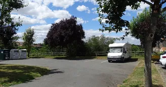 aire-campings-cars-vihiers-49_2 aire-campings-cars-vihiers-49_2