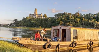 hebergement-insolite-sf-loire-toue-anguille-sous-roche hebergement-insolite-sf-loire-toue-anguille-sous-roche