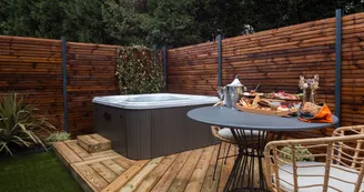 Chambre avec jacuzzi privatif_5 Chambre avec jacuzzi privatif_5