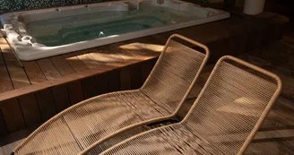 Jacuzzi intérieur_25 Jacuzzi intérieur_25