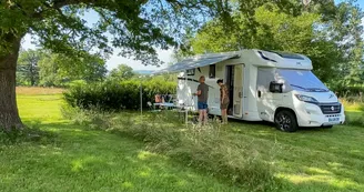 Aire d'accueil et de services au Camping des Papillons Aire d'accueil et de services au Camping des Papillons