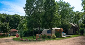Aire d'accueil et de services au Camping des Papillons Aire d'accueil et de services au Camping des Papillons
