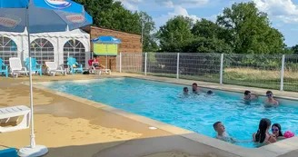 Aire d'accueil et de services au Camping des Papillons Aire d'accueil et de services au Camping des Papillons