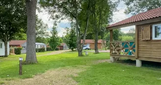 Aire d'accueil et de services au Camping des Papillons Aire d'accueil et de services au Camping des Papillons