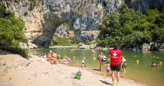 Plage du Pont d'Arc