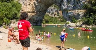 Plage du Pont d'Arc