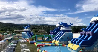 Parc aquatique et jeux gonflables "Family Kids" Parc aquatique et jeux gonflables "Family Kids"