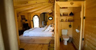 La Cabane insolite & Spa - chambre d'hôtes La Cabane insolite & Spa - chambre d'hôtes