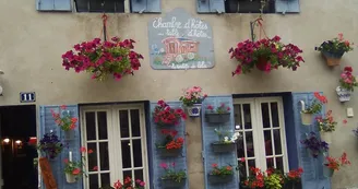 Chambre d'hôtes "La roulotte de lola" Chambre d'hôtes "La roulotte de lola"