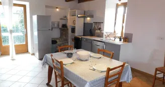 Gîte de l'Acacia - Mme Eyraud Nathalie