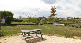 Gîte de l'Acacia - Mme Eyraud Nathalie