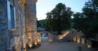 Chateau de Chaussy - Gîte n°7 ( 5 - 7 personnes) Chateau de Chaussy - Gîte n°7 ( 5 - 7 personnes)
