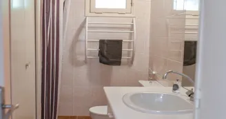 Chateau de Chaussy - Gîte n° 20 ( 4 - 6 personnes) - Piscine chauffée Chateau de Chaussy - Gîte n° 20 ( 4 - 6 personnes) - Piscine chauffée