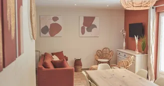Château de Chaussy - Gite 4 à 6 pers. - Gîte 15 - Piscine Chauffée Château de Chaussy - Gite 4 à 6 pers. - Gîte 15 - Piscine Chauffée