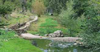 Sentier de la vallée du Talaron - St Genest Lachamp