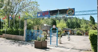 Aire de service camping-car au camping  de Gil