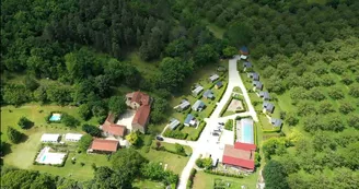 LE DOMAINE DE PECANY (La Noix de Pecan'y) LE DOMAINE DE PECANY (La Noix de Pecan'y)