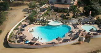 Camping Tikiti