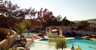 Camping Tikiti