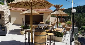 Camping Ushuaïa Villages les Pins d'Ucel Camping Ushuaïa Villages les Pins d'Ucel