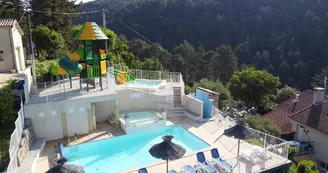 Camping Ushuaïa Villages les Pins d'Ucel Camping Ushuaïa Villages les Pins d'Ucel