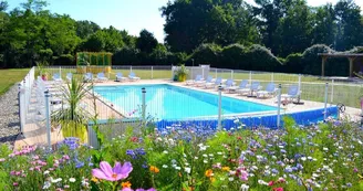 Camping Les Pommiers d'Aiguelèze Camping Les Pommiers d'Aiguelèze