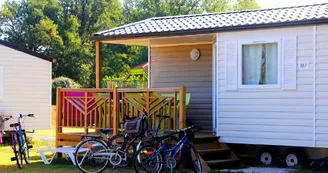Camping Les Pommiers d'Aiguelèze Camping Les Pommiers d'Aiguelèze