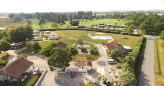 Camping Les Pommiers d'Aiguelèze Camping Les Pommiers d'Aiguelèze