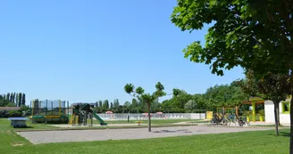 Camping Les Pommiers d'Aiguelèze Camping Les Pommiers d'Aiguelèze