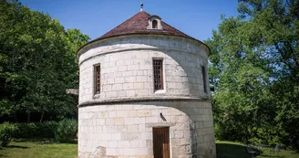 NOYANT DE TOURAINE-Château de Brou