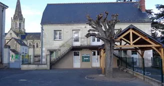 Gîte d'étape Bréhémont ENTREE GITE 20 PERS COUR 3 Gîte d'étape Bréhémont ENTREE GITE 20 PERS COUR 3