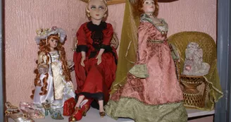Musée de la poupée Musée de la poupée