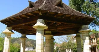 Kiosque Le Bugue- redimensionné Sirtaqui Kiosque Le Bugue- redimensionné Sirtaqui