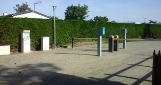 Aire-Camping-Car-Le-Sud-Hauteville-sur-mer-2 Aire-Camping-Car-Le-Sud-Hauteville-sur-mer-2