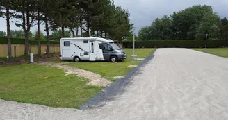 Hauteville-sur-Mer_aire camping-car Le Sud_2 Hauteville-sur-Mer_aire camping-car Le Sud_2