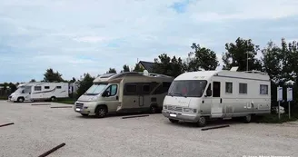 Ste Marie du Mont_aire_campingcarpark3©jm-hermann Ste Marie du Mont_aire_campingcarpark3©jm-hermann
