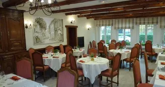 Hôtel - Logis "La Sapinière"