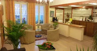 Hôtel - Logis "La Sapinière"