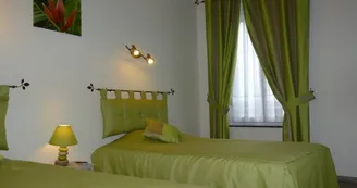 Hôtel - Logis "La Sapinière"