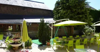 Hôtel - Logis "La Sapinière"