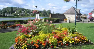 GIVET, Ville Fleurie "3 Fleurs" GIVET, Ville Fleurie "3 Fleurs"