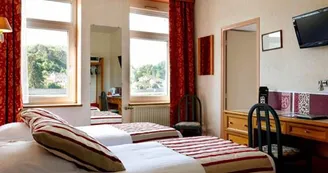 Hôtel le Val Saint-Hilaire-Givet-Ardenne-France Hôtel le Val Saint-Hilaire-Givet-Ardenne-France