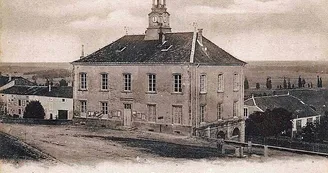 Carte postale de l'Hôtel de Ville de Montigny-le-Roi Carte postale de l'Hôtel de Ville de Montigny-le-Roi