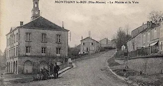 Carte postale de l'Hôtel de Ville de Montigny-le-Roi Carte postale de l'Hôtel de Ville de Montigny-le-Roi