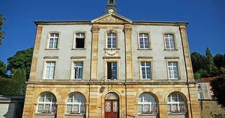 Hôtel de Ville de Montigny-le-Roi Hôtel de Ville de Montigny-le-Roi