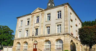 Hôtel de Ville de Montigny-le-Roi Hôtel de Ville de Montigny-le-Roi